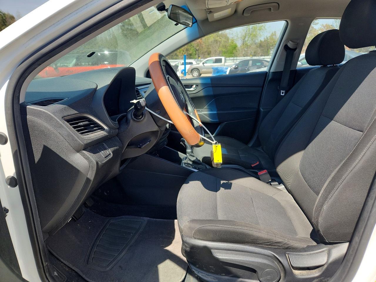 2018 Hyundai Accent Se - Фото 7