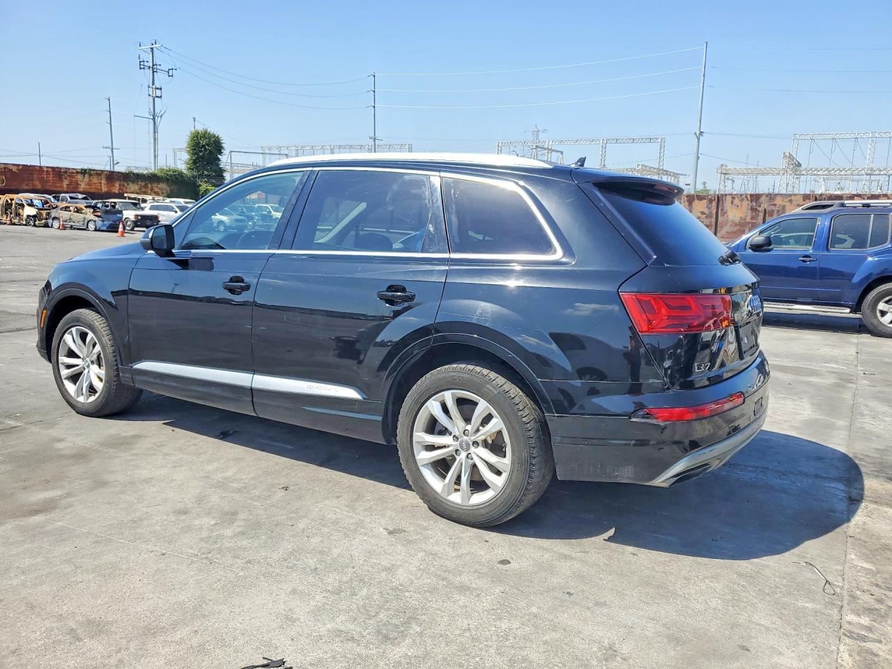 2017 Audi Q7 Premium Plus - Фото 2