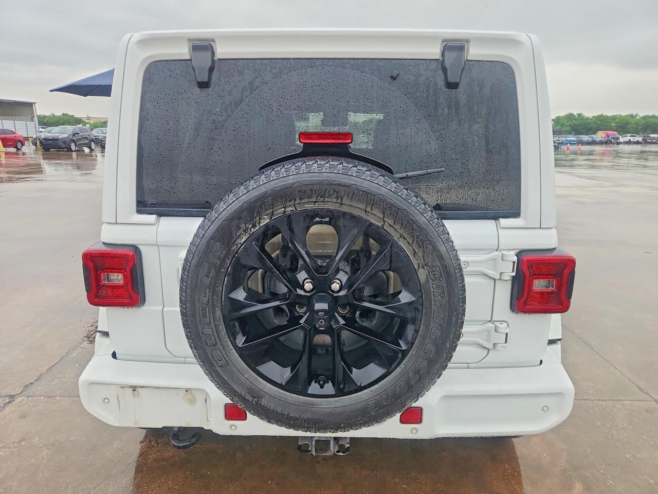 2021 Jeep Wrangler Unlimited Sahara - Image 6