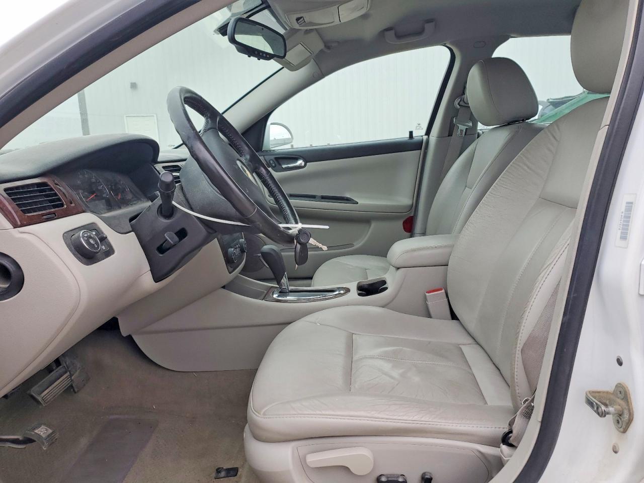 2010 Chevrolet Impala Ltz - Image 7