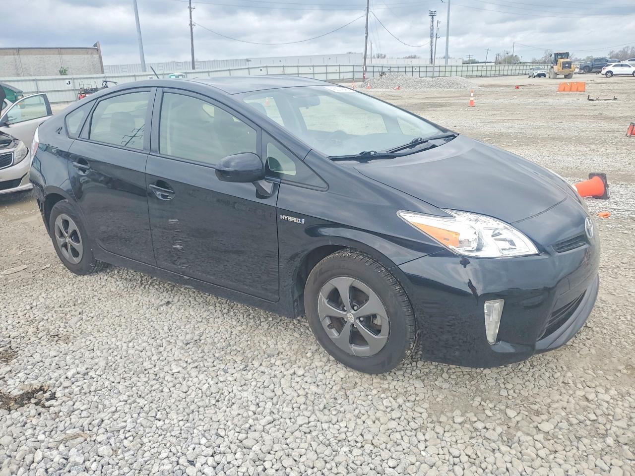 2012 Toyota Prius Two - Image 4