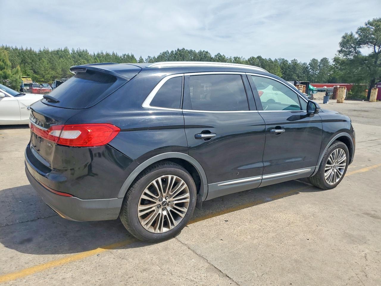 2017 Lincoln Mkx Reserve - Image 3