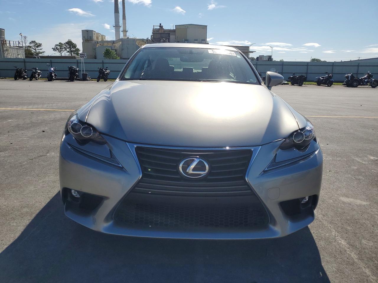 2016 Lexus Is 200T - Фото 5