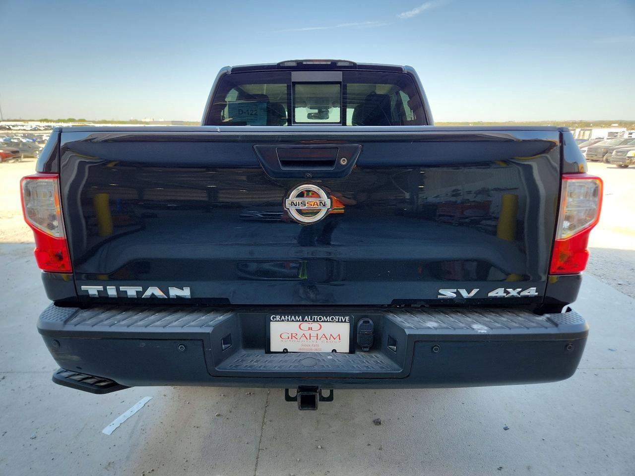 2019 Nissan Titan Sv - Image 6