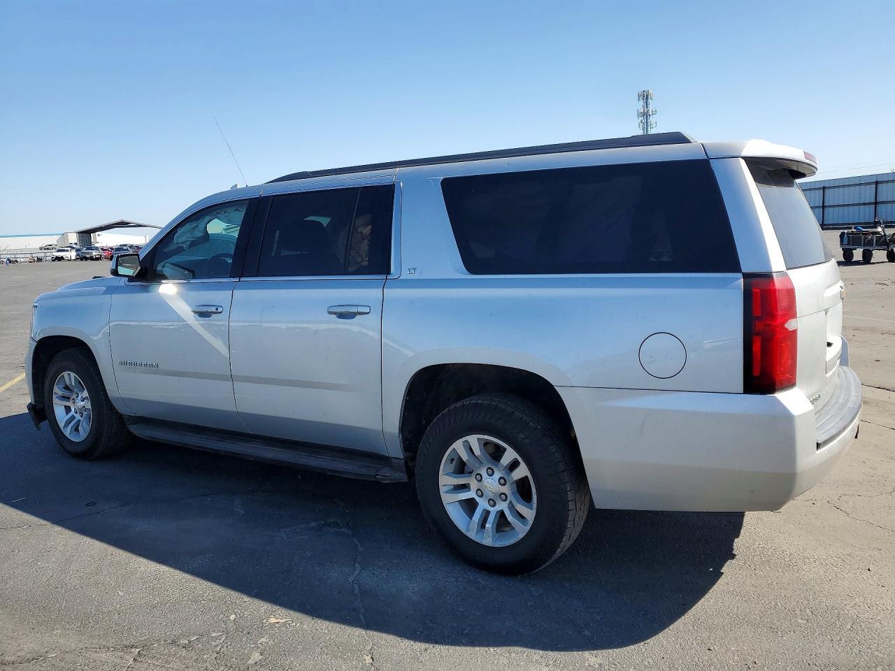 2020 Chevrolet Suburban Lt 1500 4Wd - Image 2