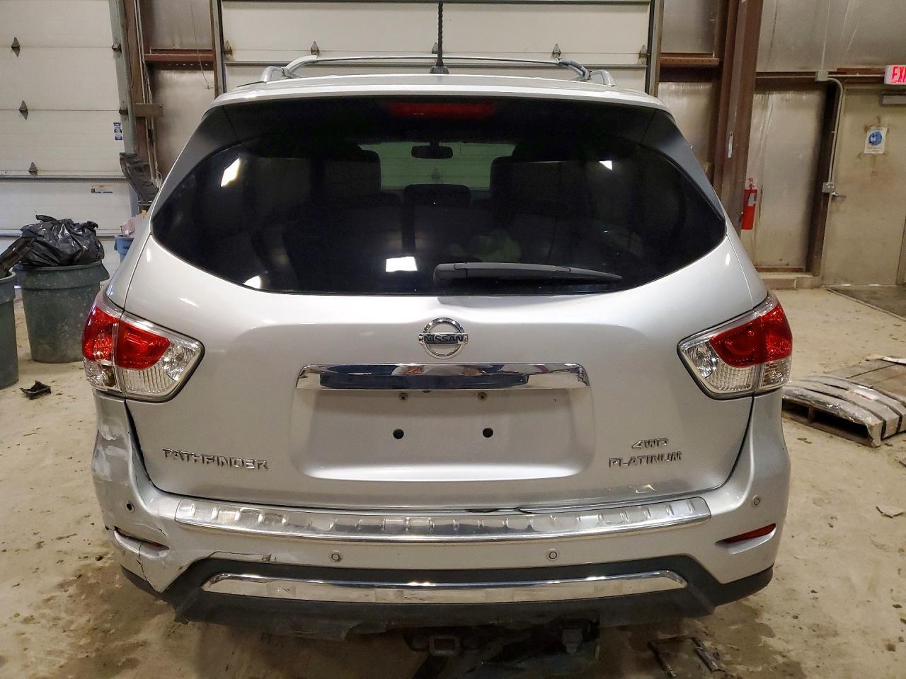 2013 Nissan Pathfinder S - Image 6