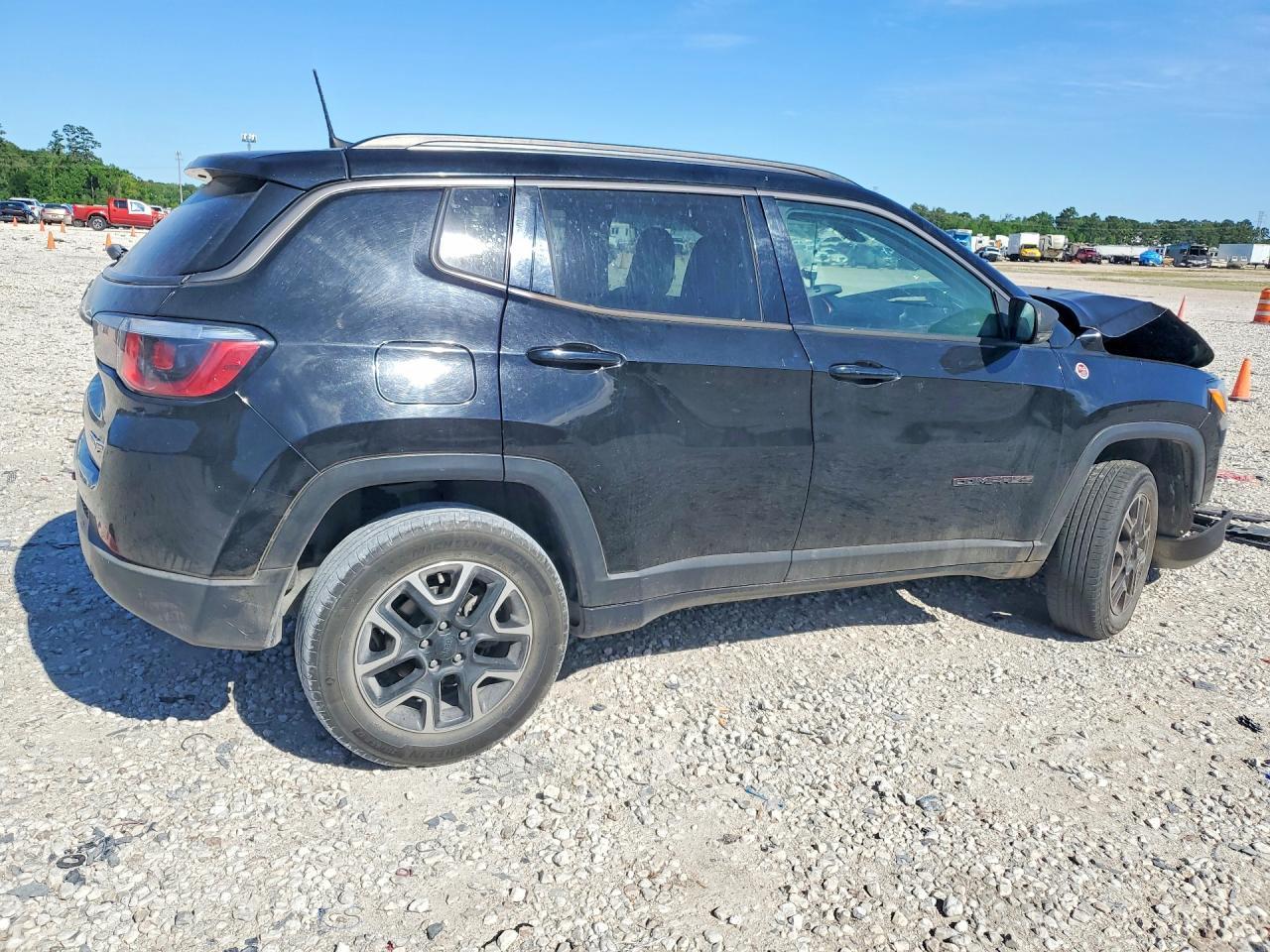 2020 Jeep Compass Trailhawk - Фото 3