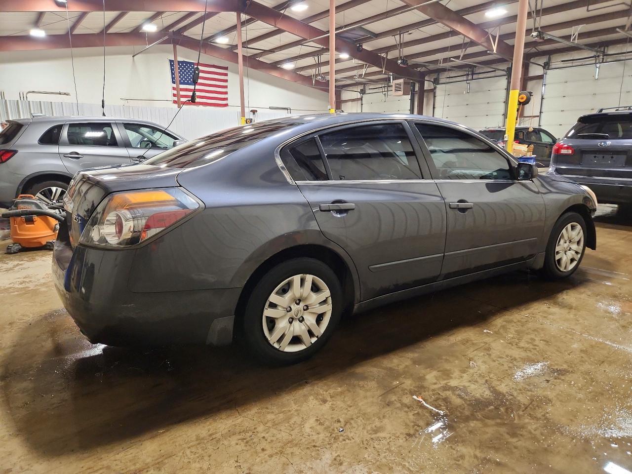 2010 Nissan Altima 2.5 - Image 3