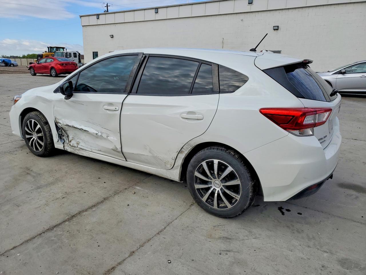 2017 Subaru Impreza - Фото 2
