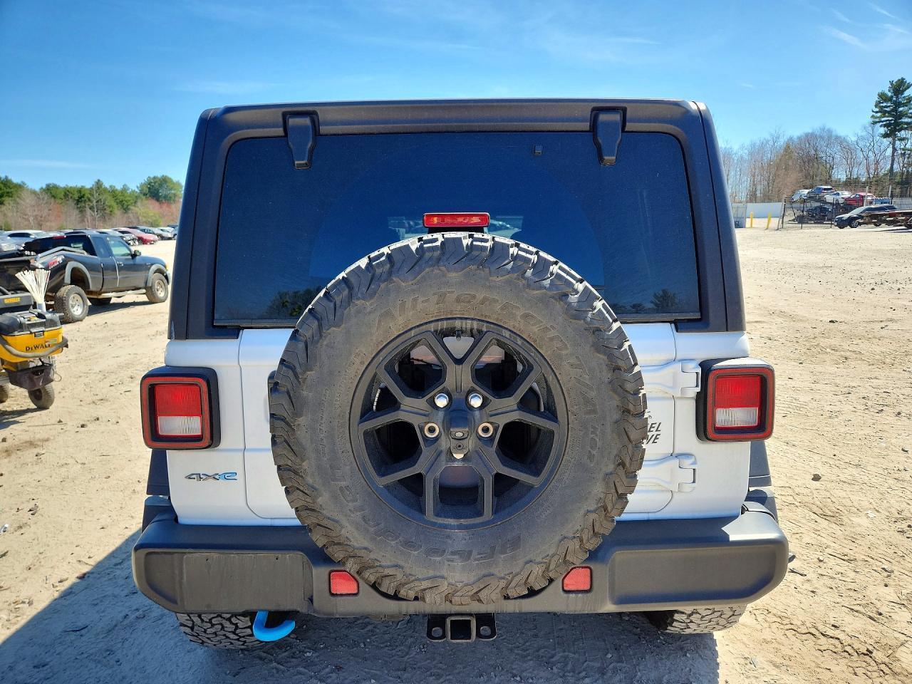 2024 Jeep Wrangler 4Xe - Image 6