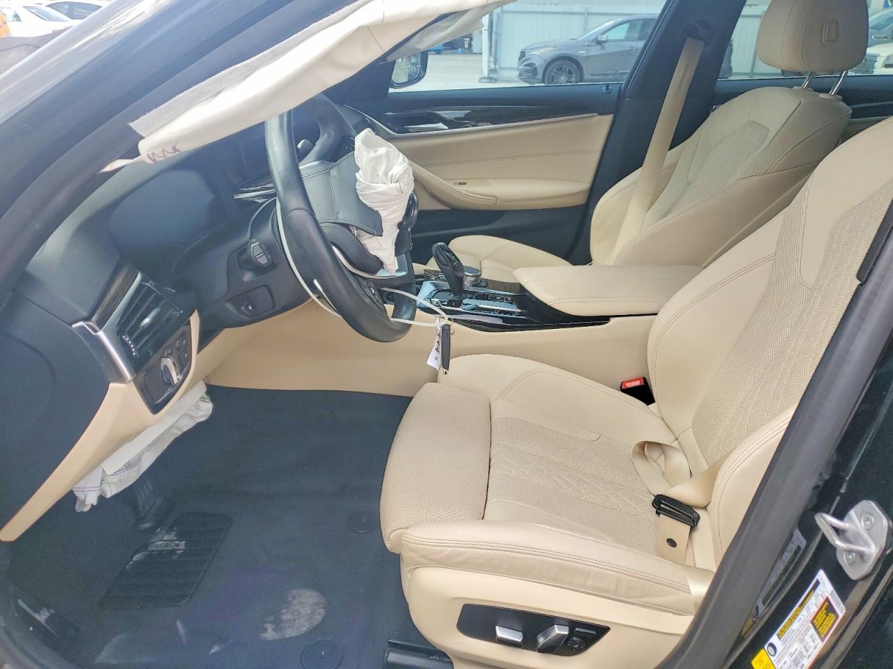 2021 BMW 530 I - Фото 7