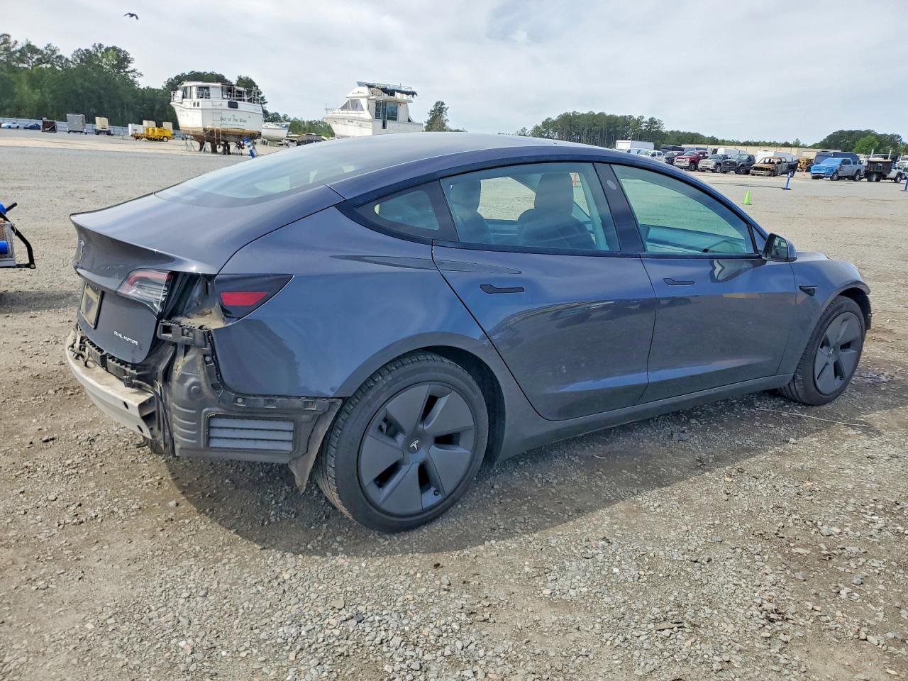 2021 Tesla Model 3 - Image 3