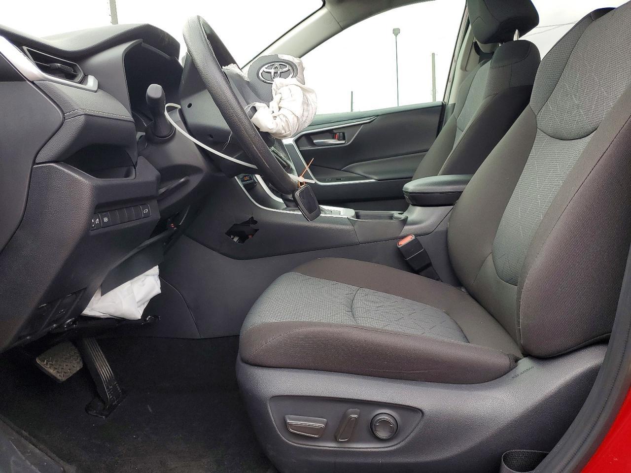 2025 Toyota Rav4 Xle - Image 7