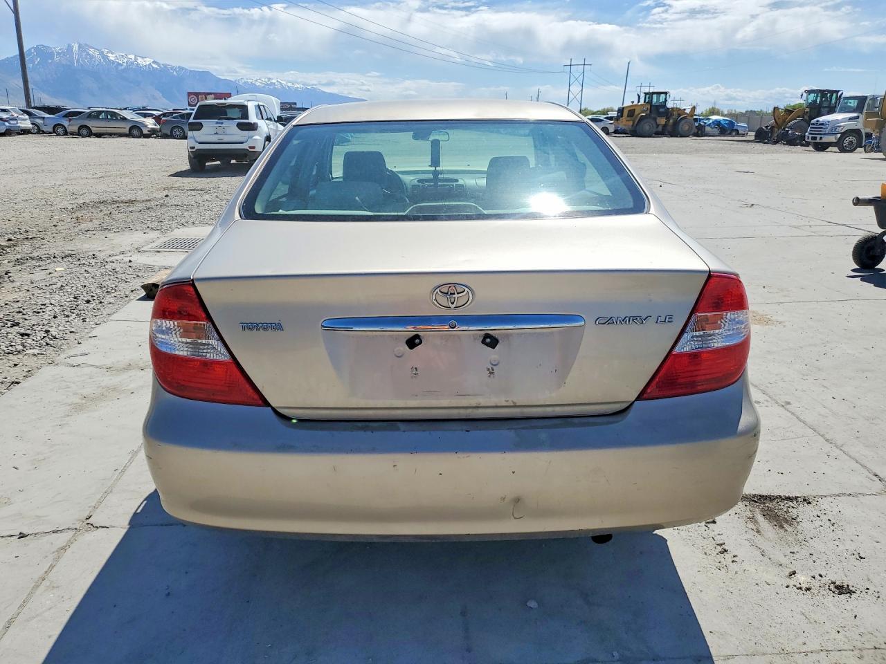2002 Toyota Camry Le - Фото 6