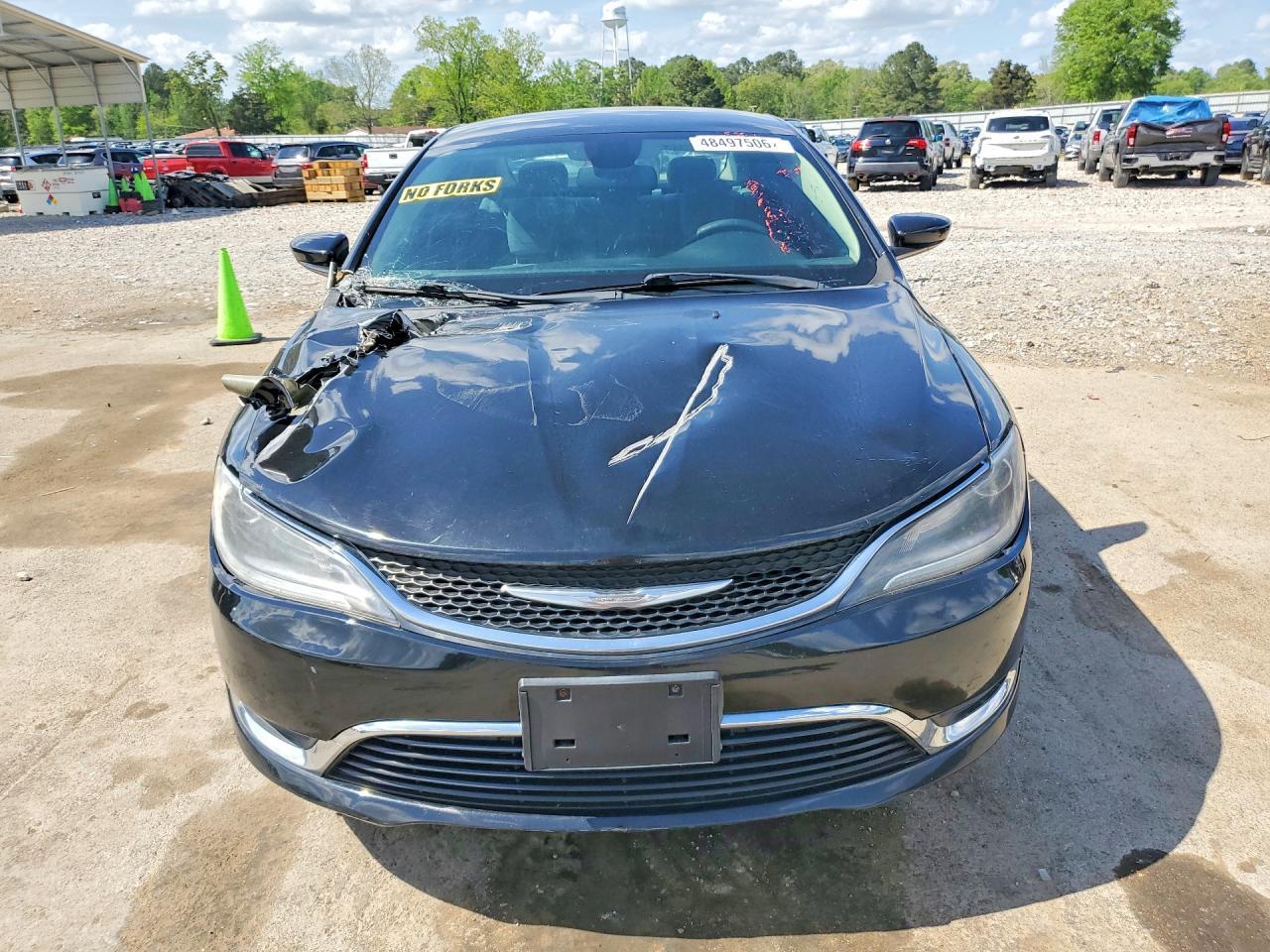 2015 Chrysler 200 Limited - Image 5