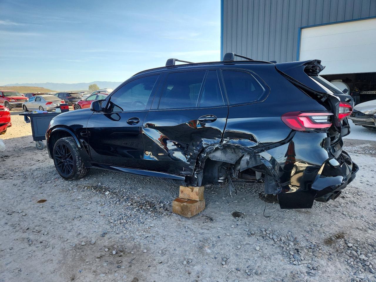 2020 BMW X5 M - Фото 2