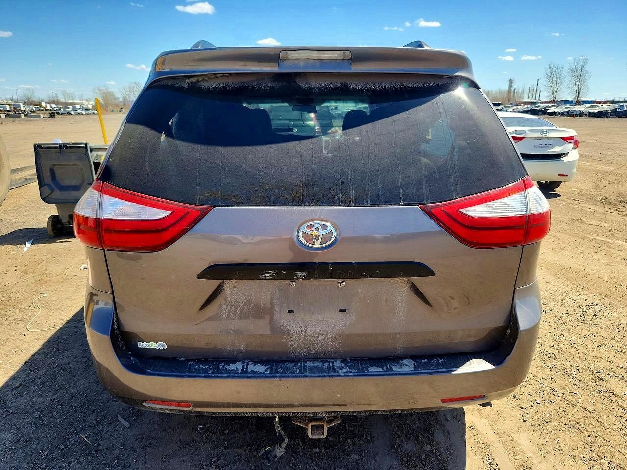 2015 Toyota Sienna L 7-Passenger - Фото 6