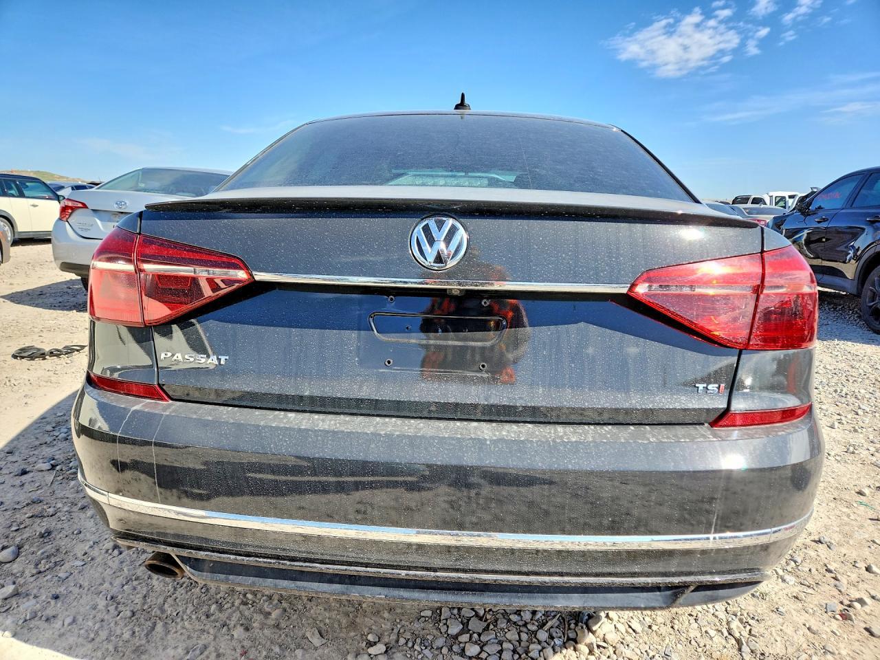 2018 Volkswagen Passat S - Image 6