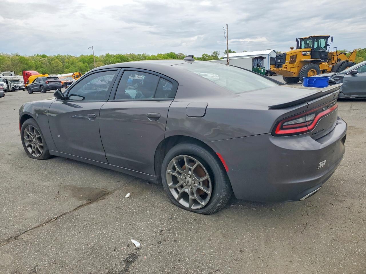2017 Dodge Charger Sxt - Фото 2