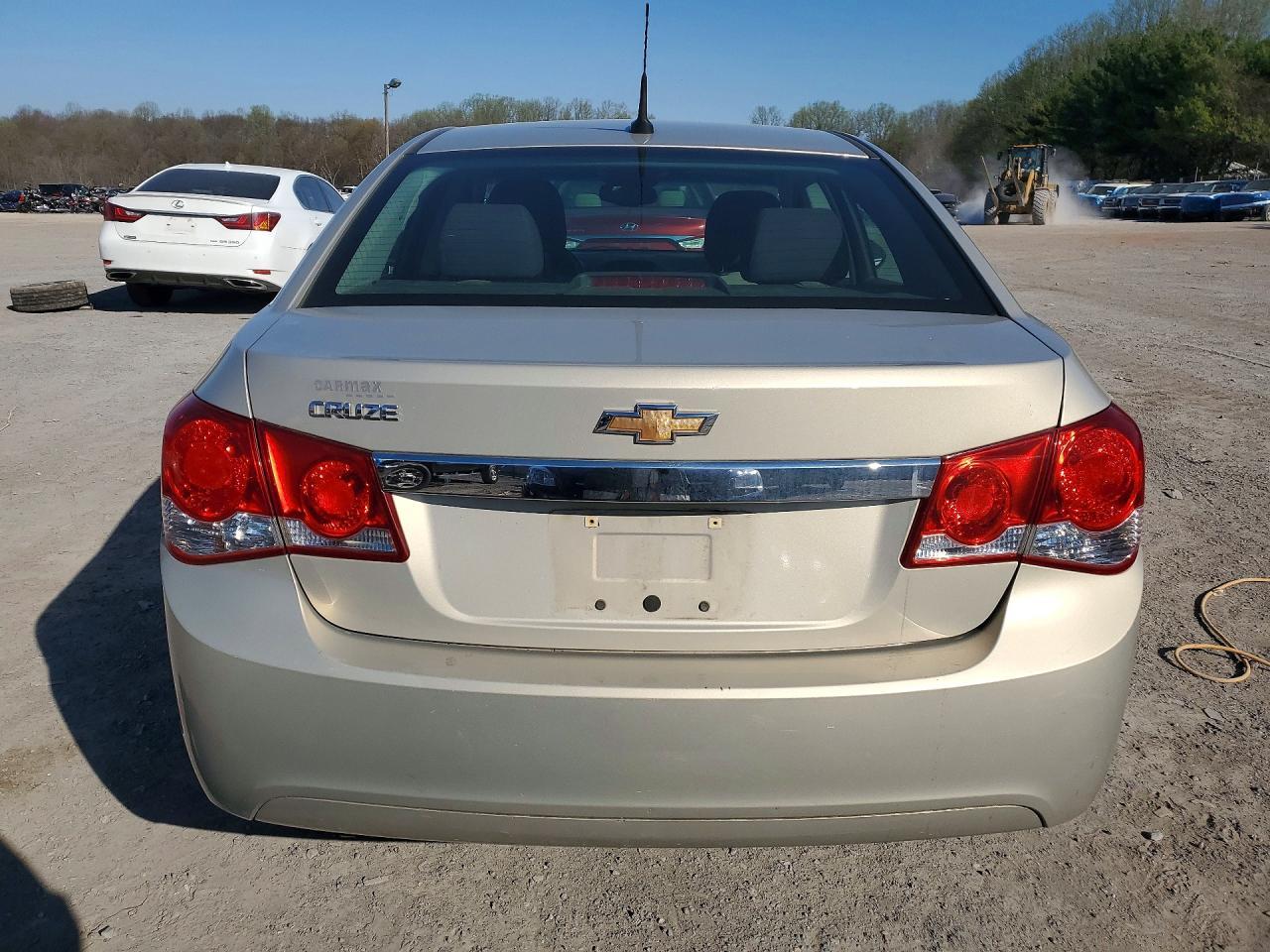 2012 Chevrolet Cruze Ls - Image 6