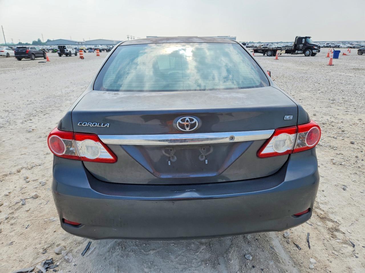 2011 Toyota Corolla Le - Фото 6