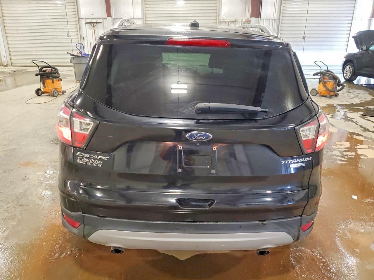 2017 Ford Escape Titanium - Image 6