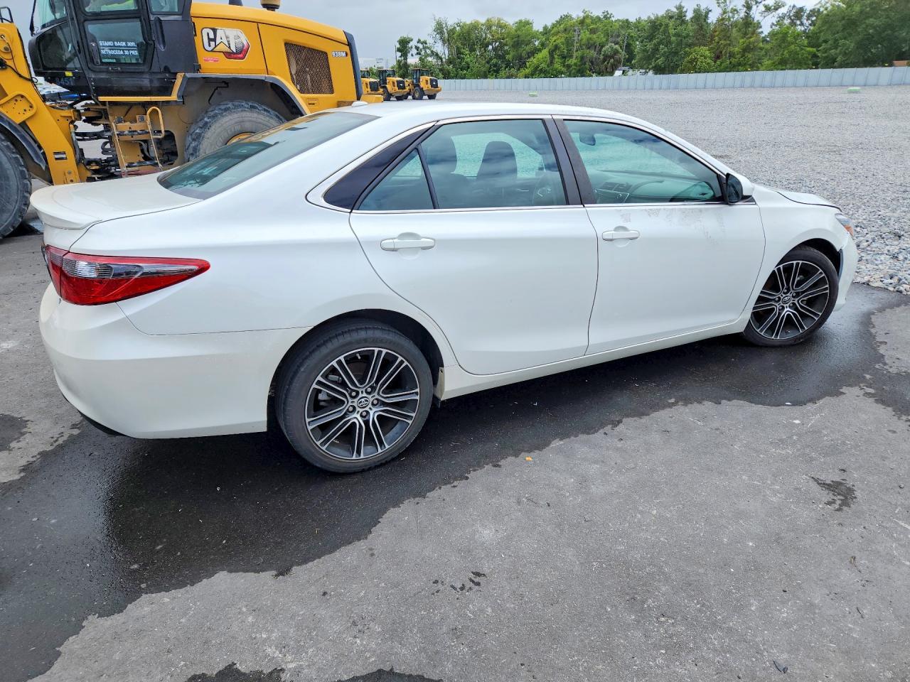 2016 Toyota Camry Special Edition - Фото 3