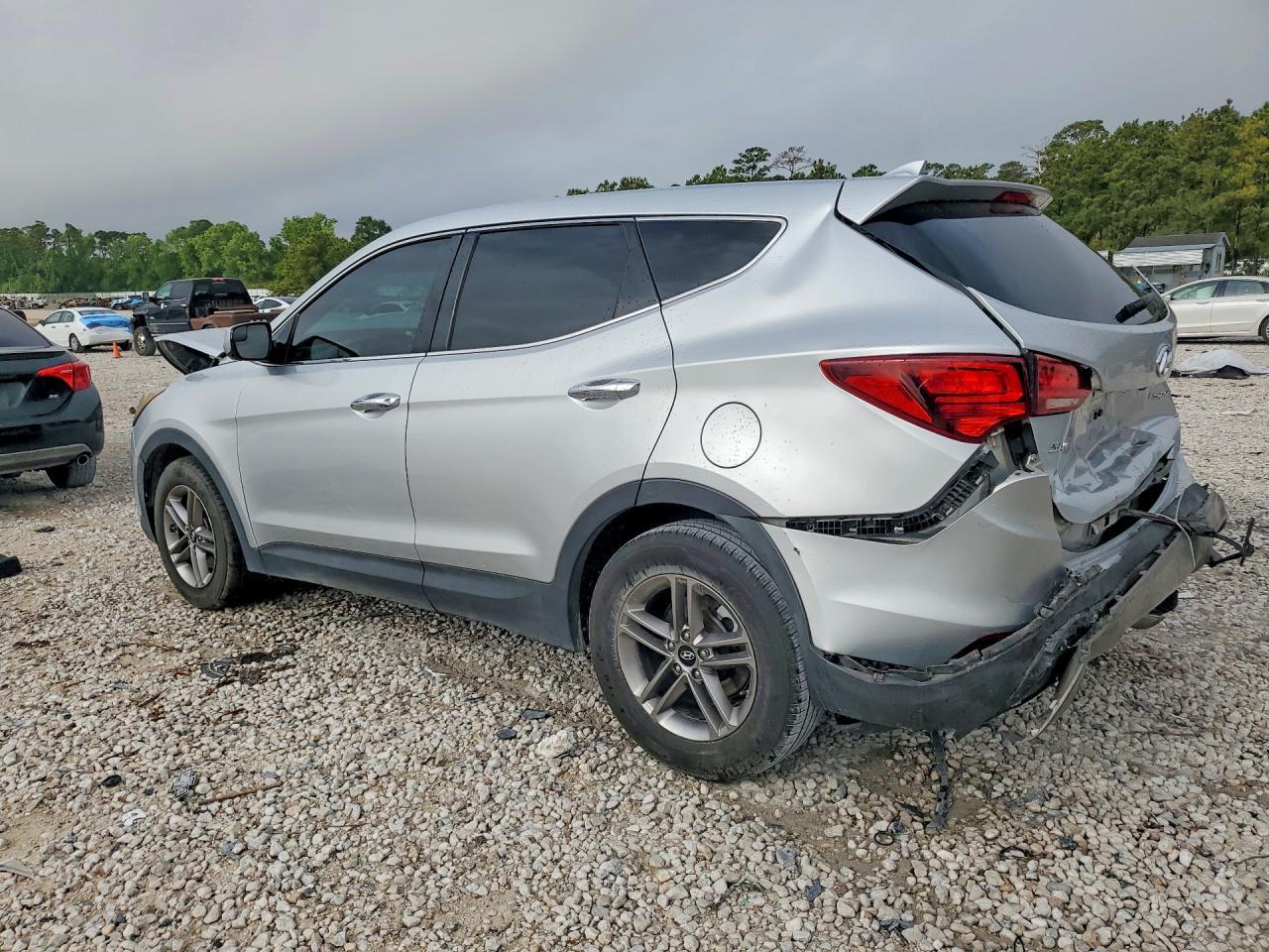 2017 Hyundai Santa Fe Sport 2.4L - Image 2