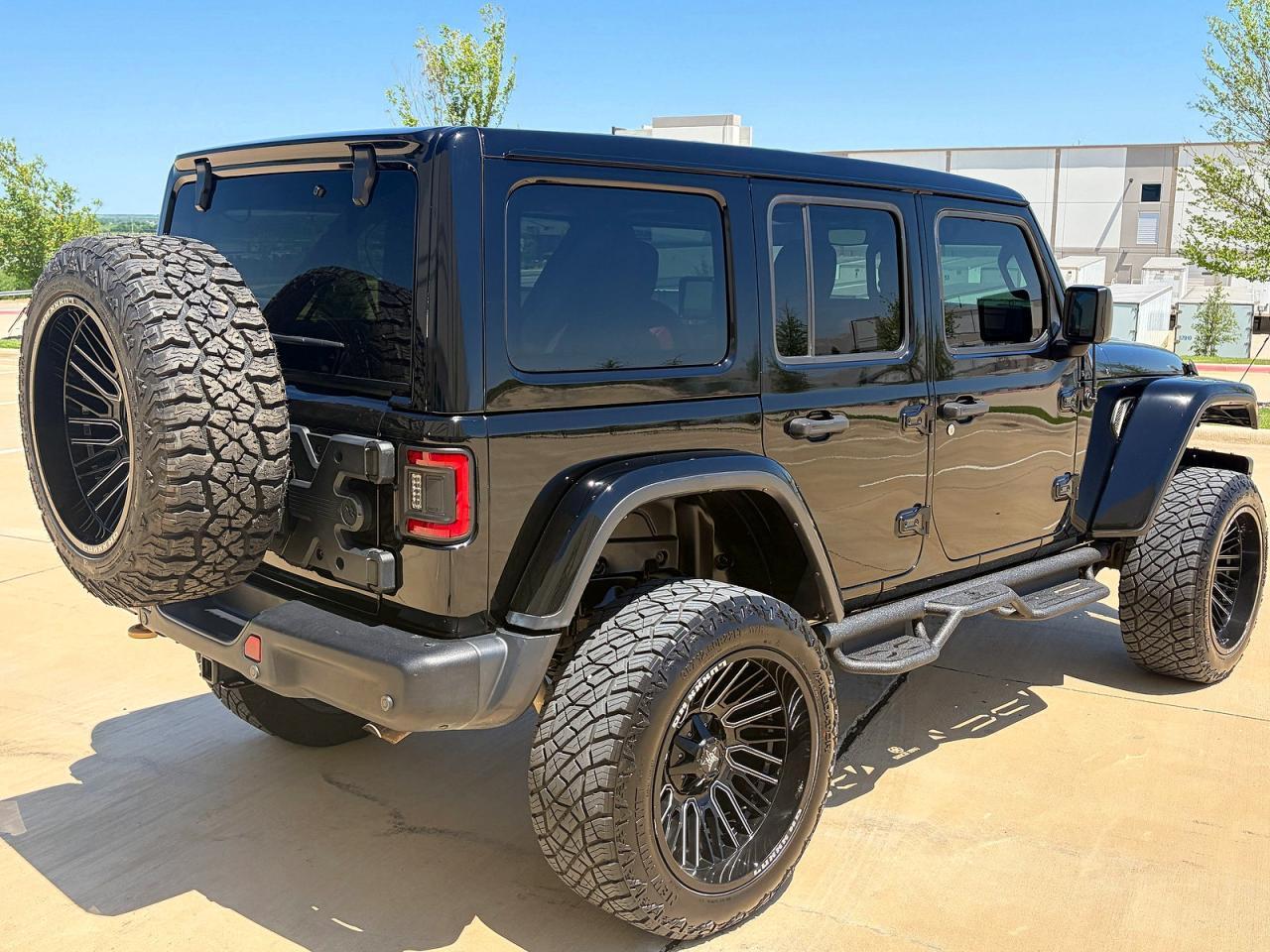 2018 Jeep Wrangler Unlimited Sport - Image 4