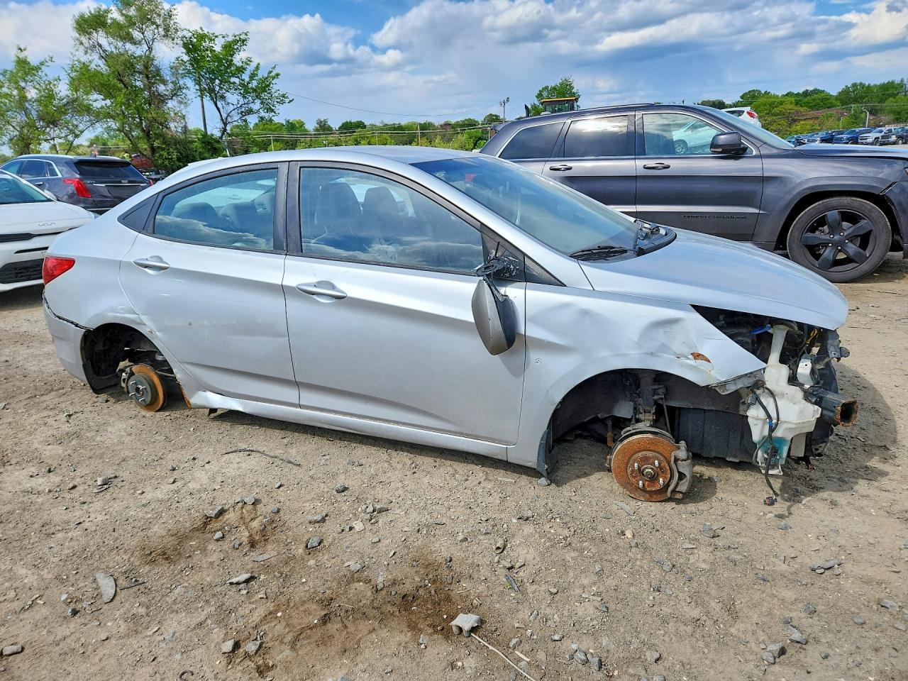 2013 Hyundai Accent Gls - Image 4