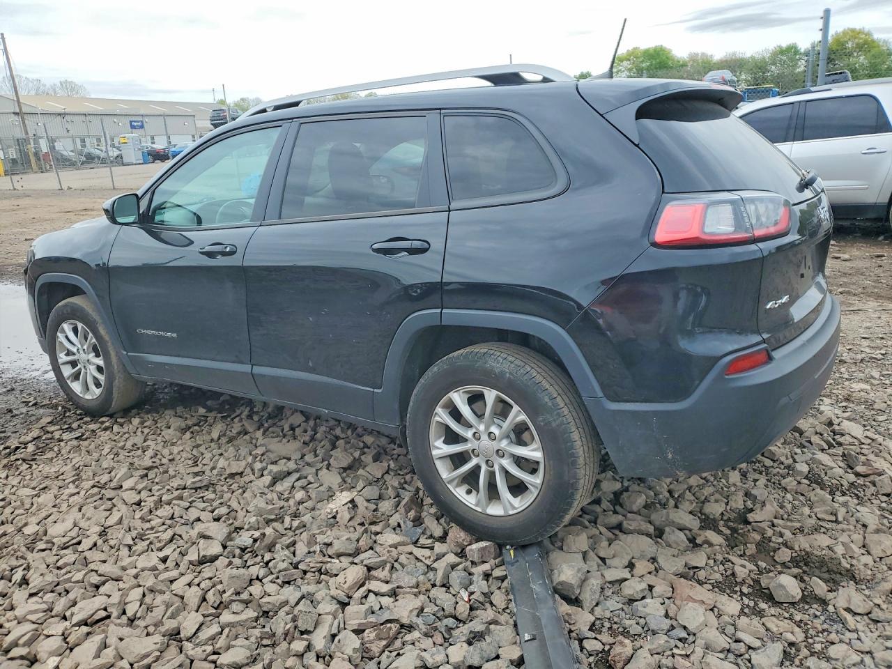 2020 Jeep Cherokee Latitude - Фото 2