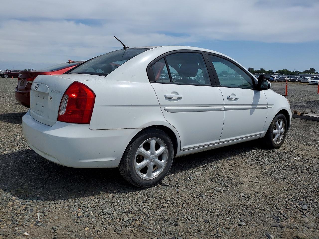 2008 Hyundai Accent Gls - Фото 3