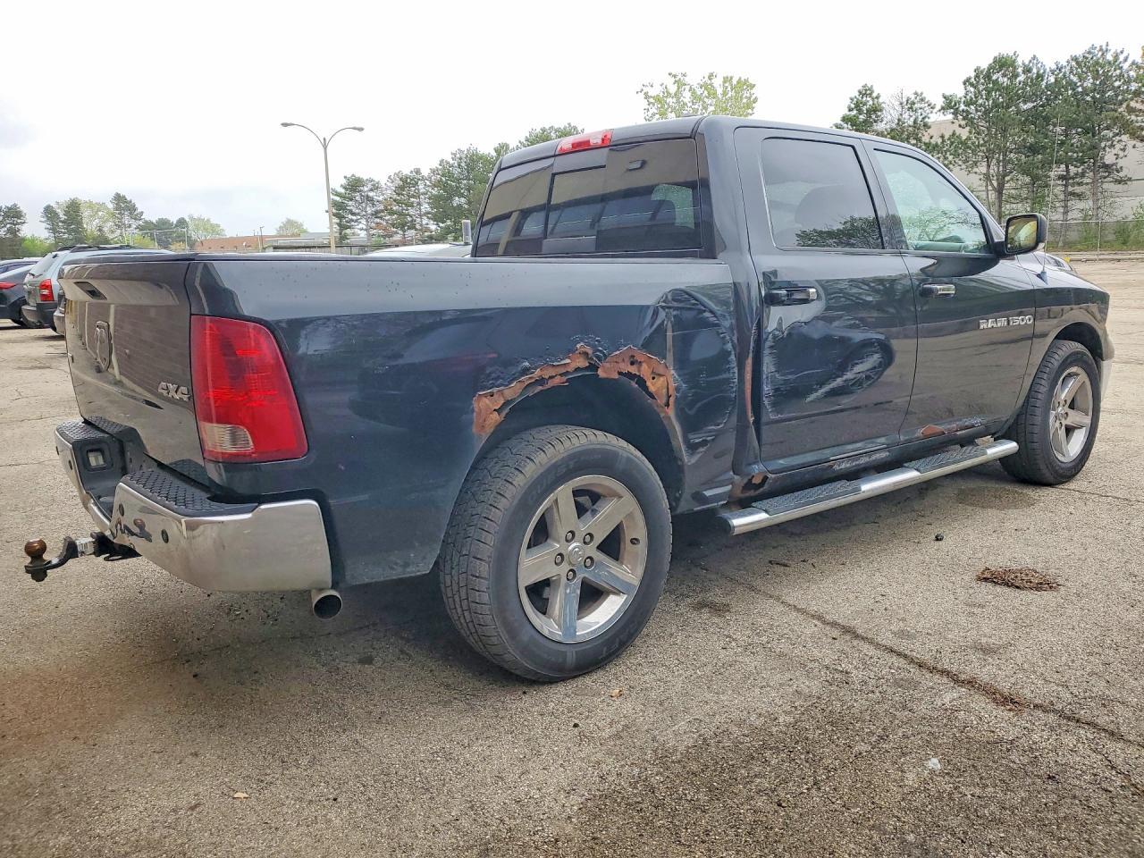 2011 Dodge Ram 1500 - Фото 3