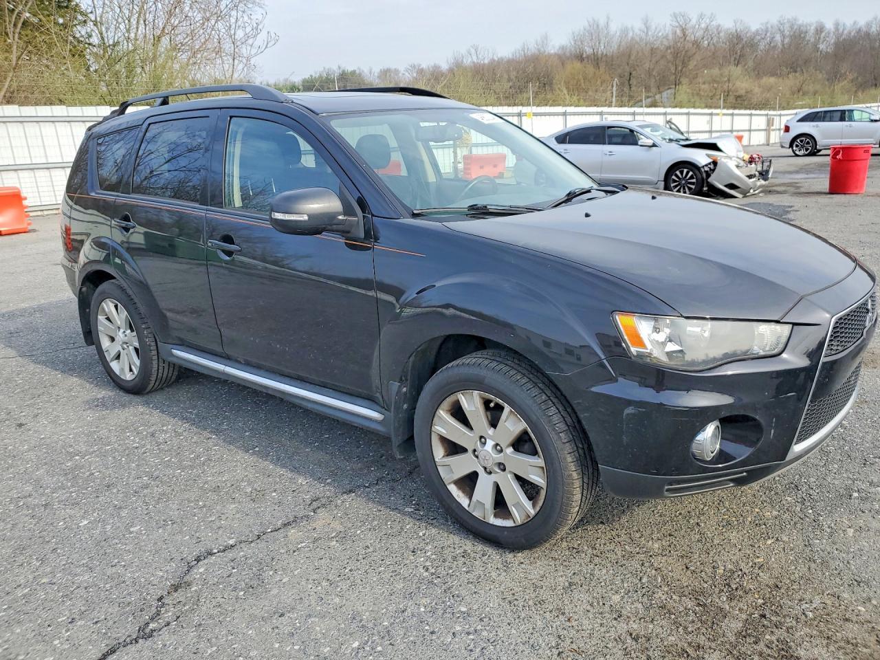2013 Mitsubishi Outlander Se - Фото 4