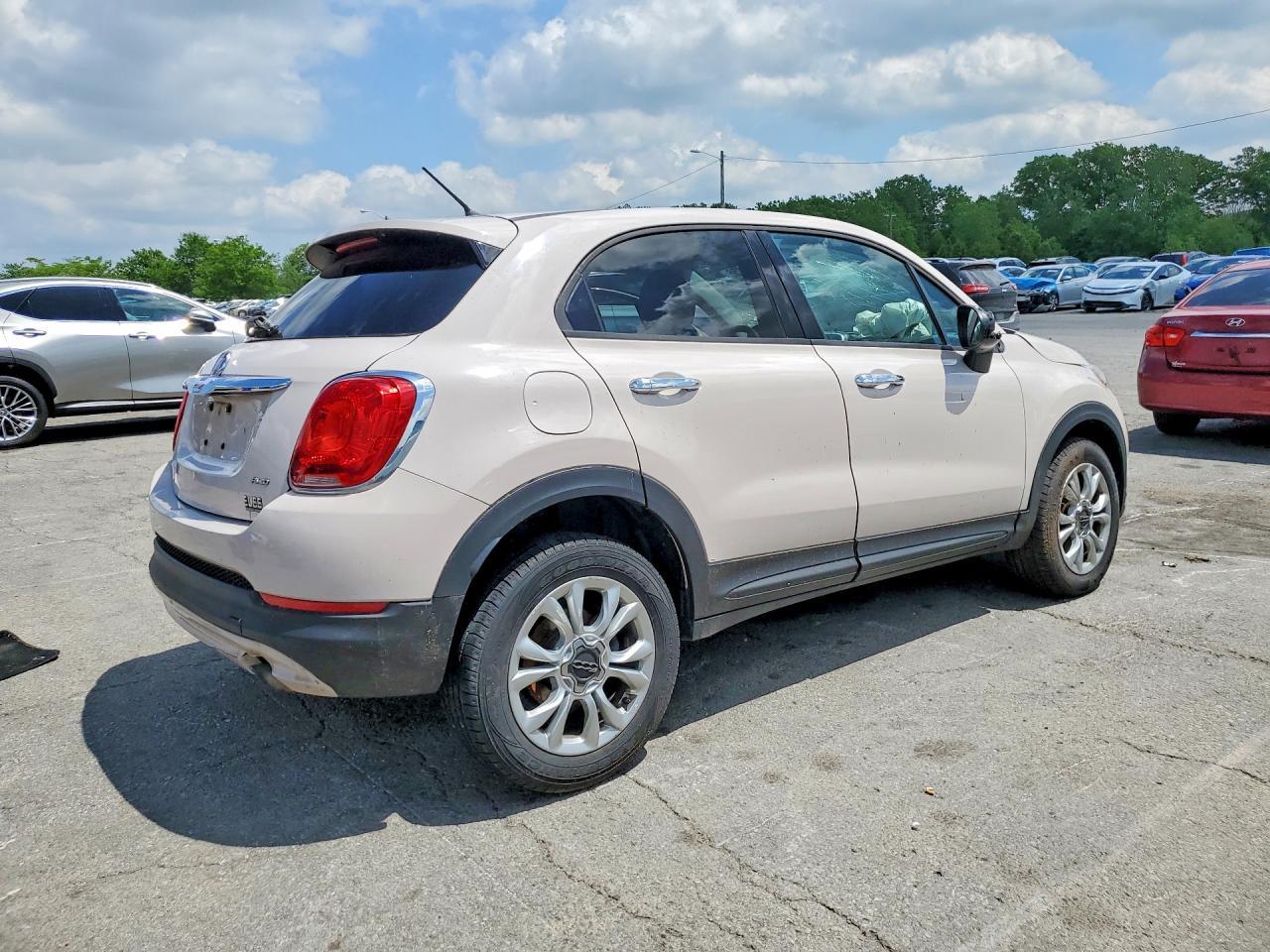 2016 Fiat 500X Easy - Фото 3