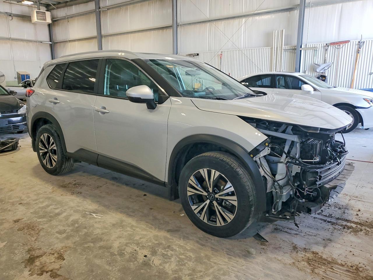 2023 Nissan Rogue Sv - Image 4
