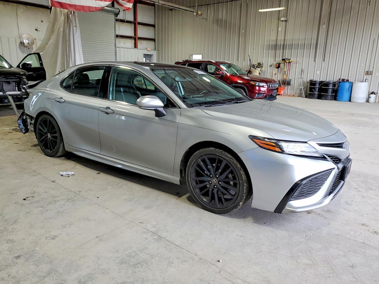 2022 Toyota Camry Xse - Фото 4