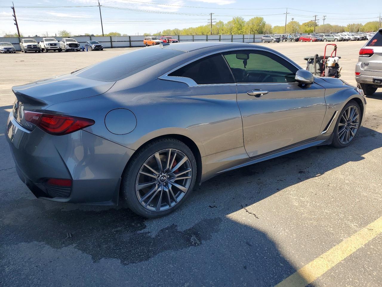 2017 Infiniti Q60 Red Sport 400 - Фото 3