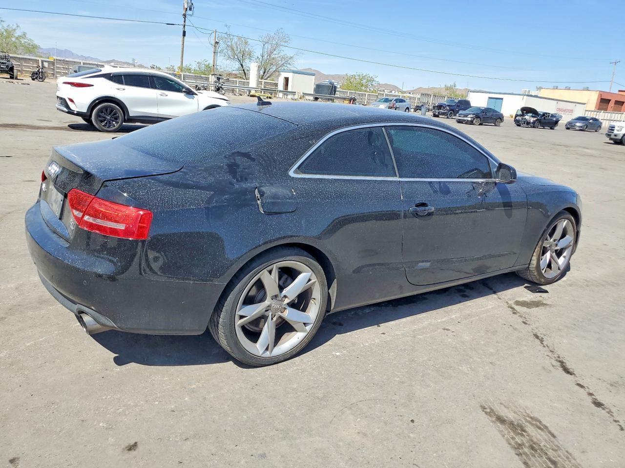 2011 Audi A5 Premium Plus - Фото 3