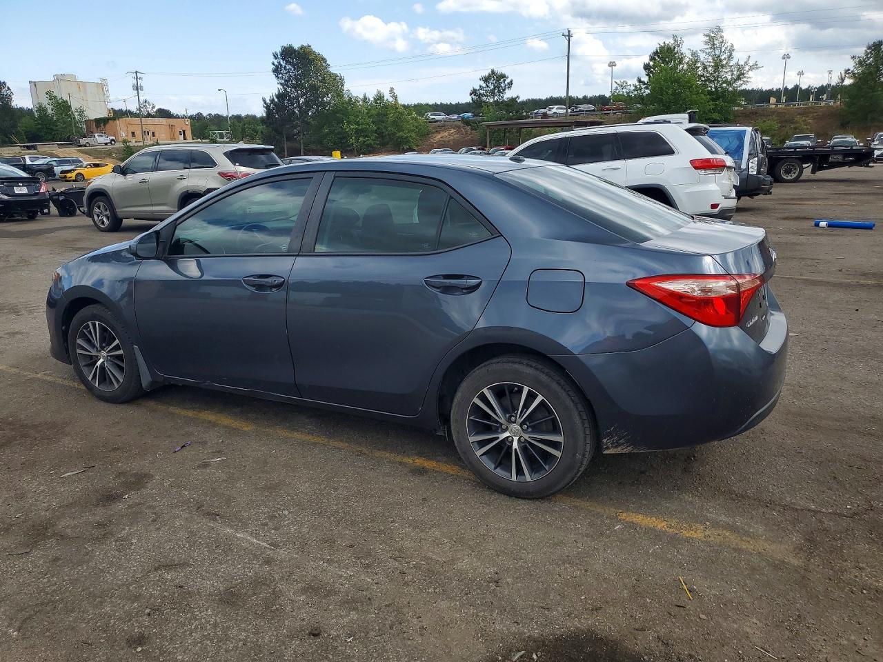 2017 Toyota Corolla Le - Image 2