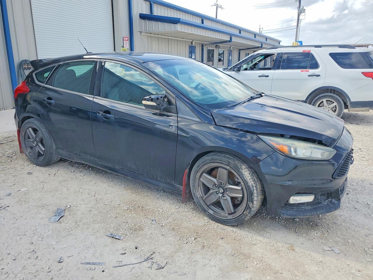 2016 Ford Focus St - Фото 4