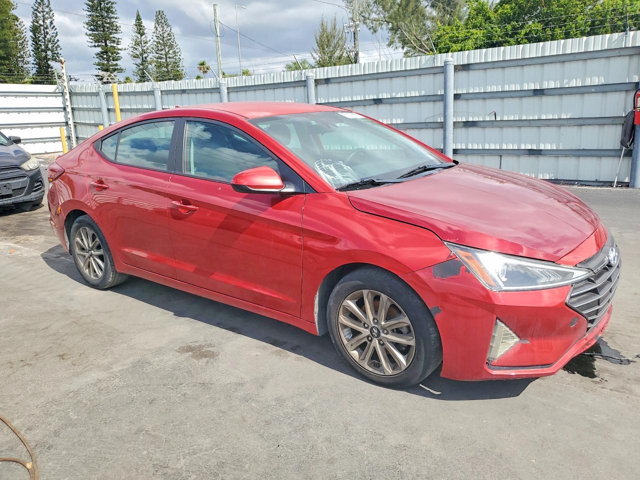 2020 Hyundai Elantra Sel - Фото 4