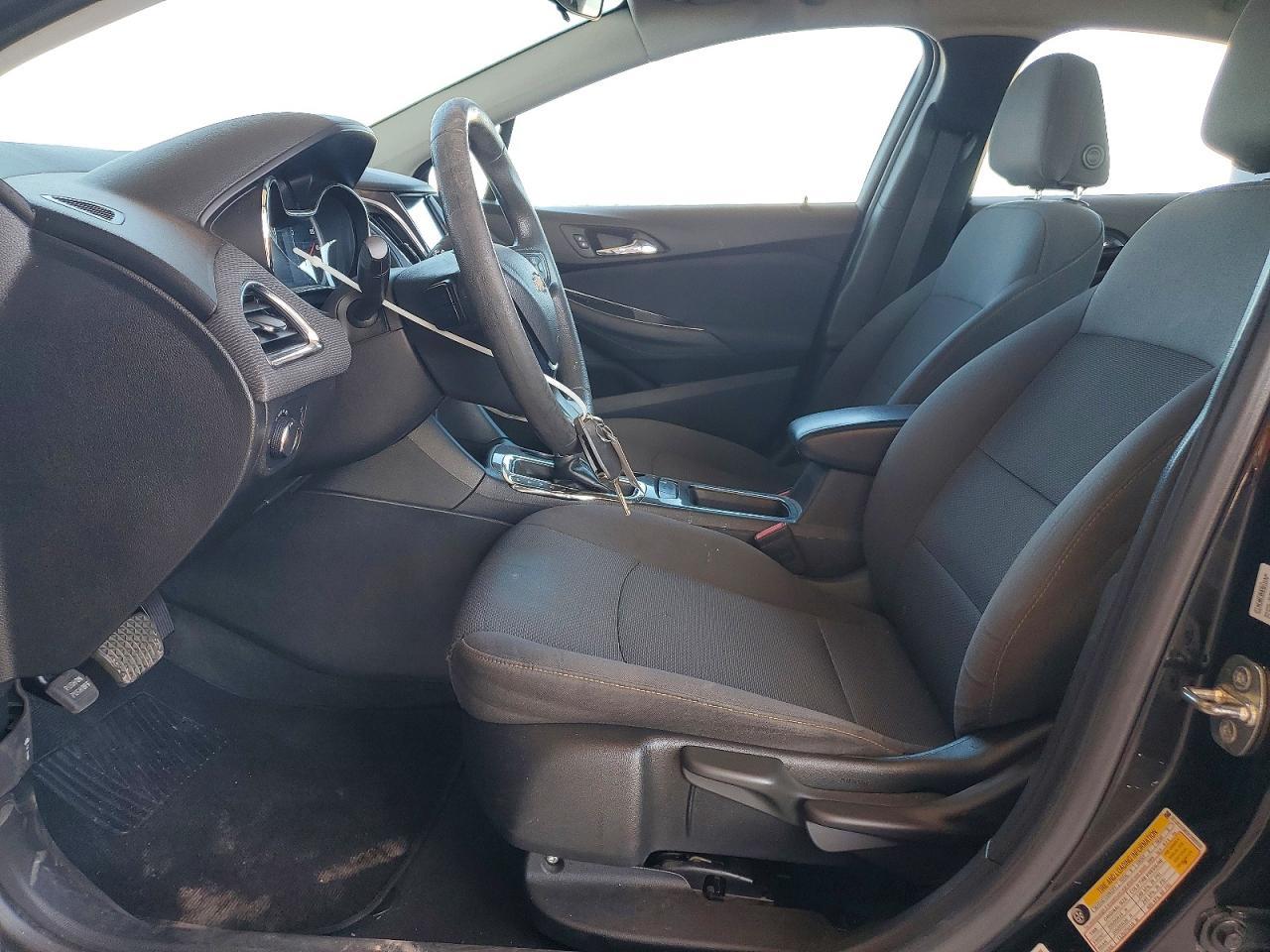 2019 Chevrolet Cruze Ls - Image 7