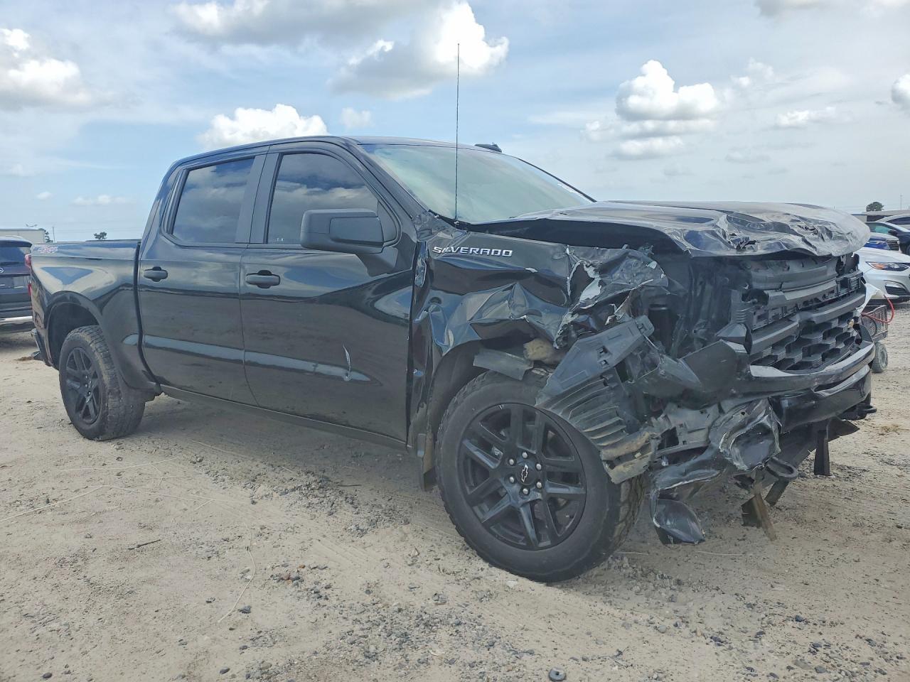 2023 Chevrolet Silverado K1500 Custom - Фото 4