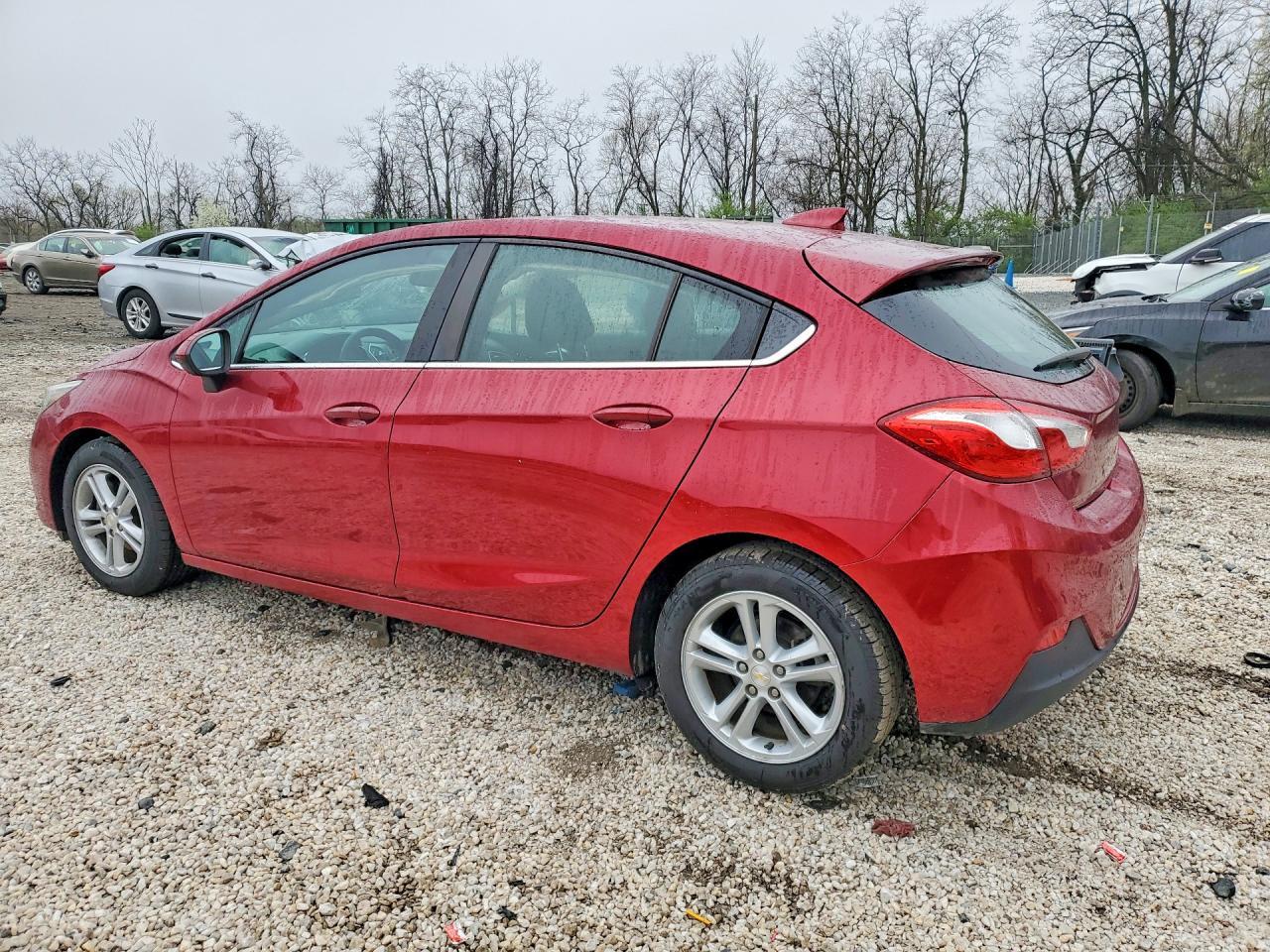 2017 Chevrolet Cruze Lt - Фото 2