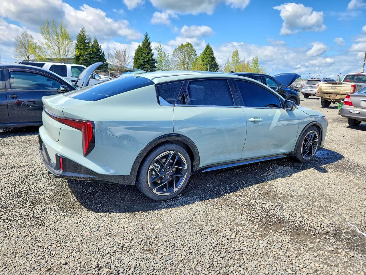 2025 Kia K4 Gt Line - Image 3