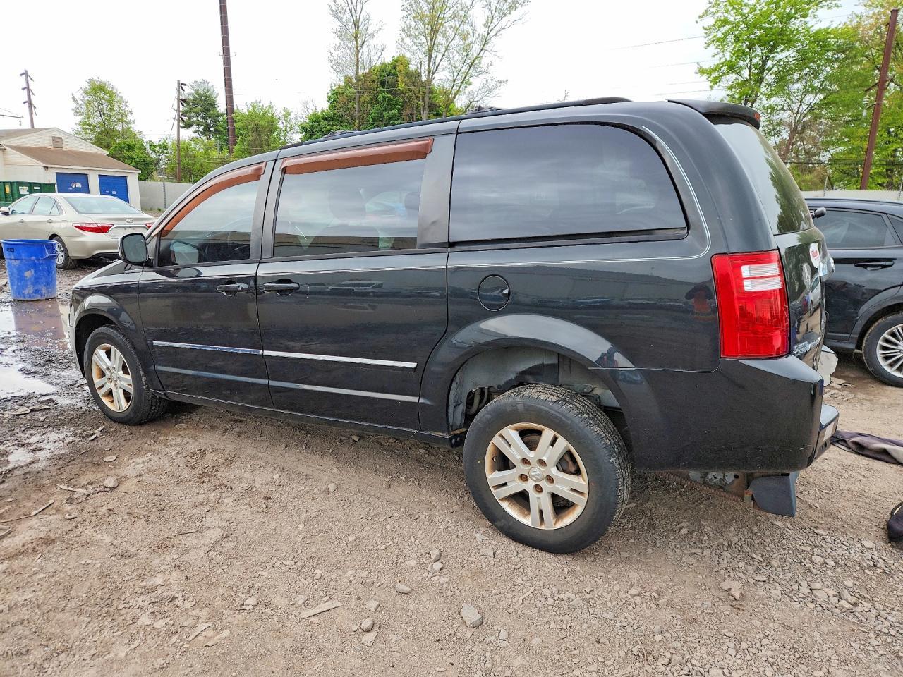 2008 Dodge Grand Caravan Sxt - Image 2