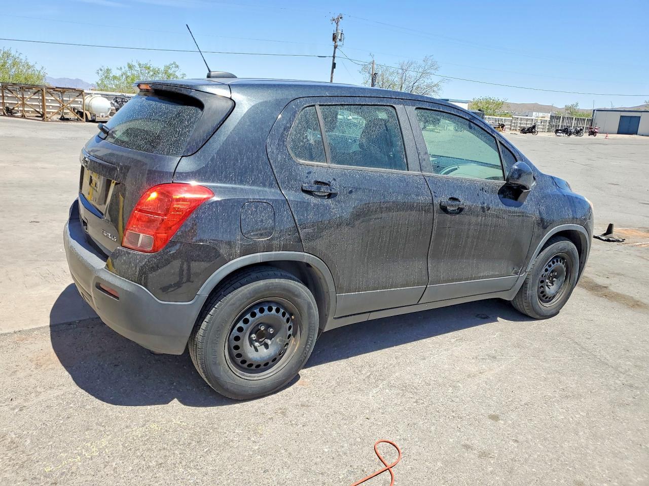 2015 Chevrolet Trax Ls - Image 3