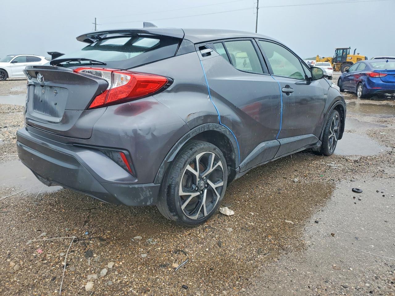 2019 Toyota C-Hr Xle - Image 3