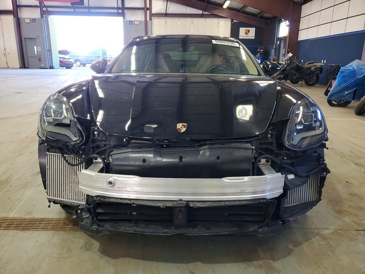 2018 Porsche Panamera 4 E-Hybrid - Фото 5